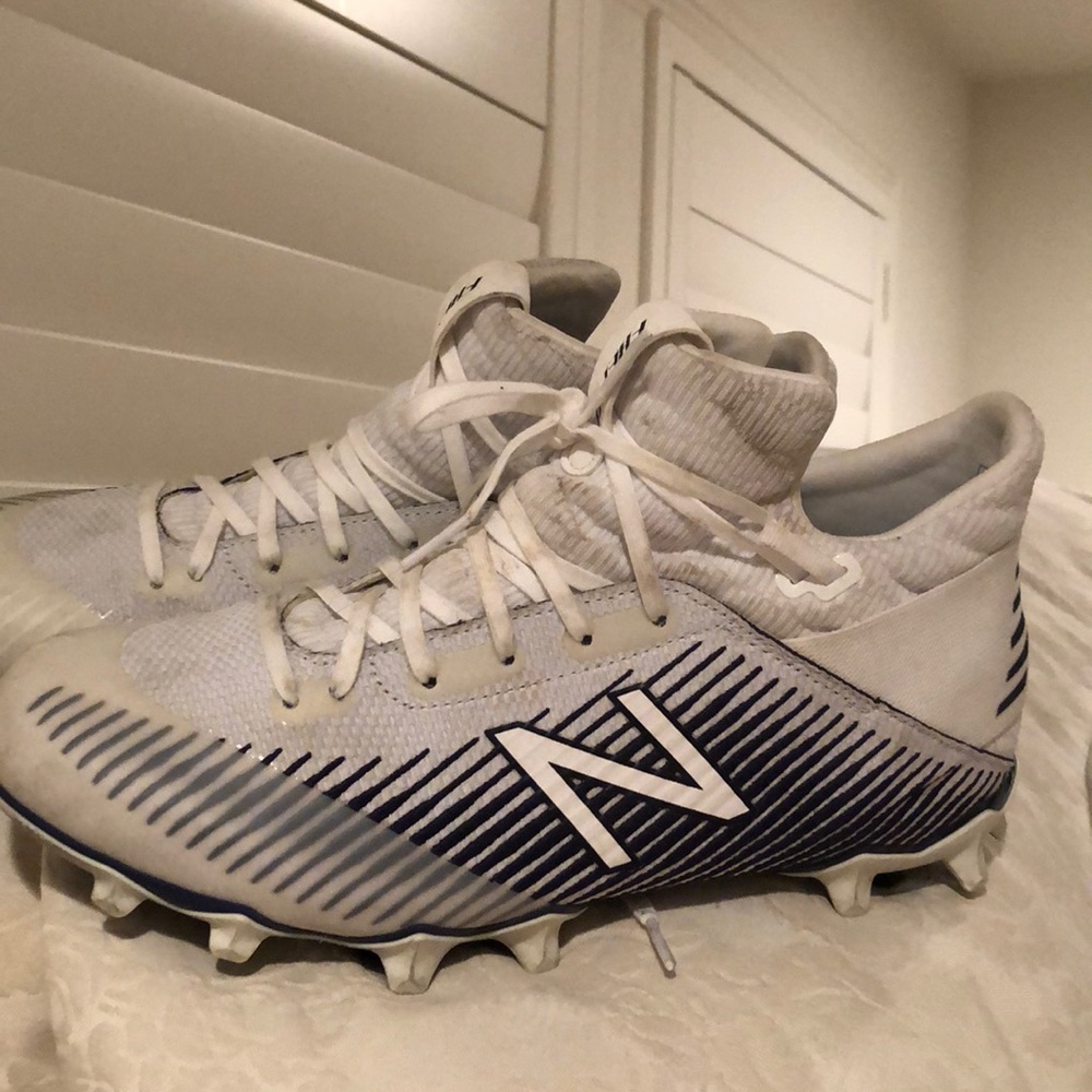 New Balance Lacrosse cleats men’s size 8.5 2E